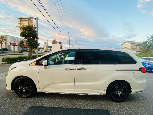 2022 Honda Odyssey Hybrid - Image 5