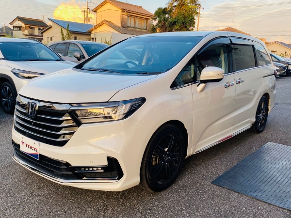 2022 Honda Odyssey Hybrid - Image 4